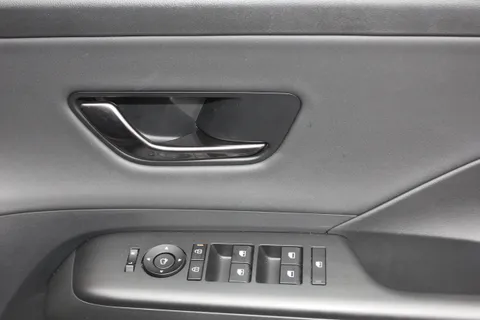 EN74UHC Hyundai Kona 1.6 Hybrid 129 N Line S 5dr DCT Thumbnail #17