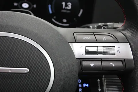 EN74UHC Hyundai Kona 1.6 Hybrid 129 N Line S 5dr DCT Thumbnail #24