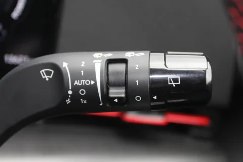 EN74UHC Hyundai Kona 1.6 Hybrid 129 N Line S 5dr DCT Thumbnail #26