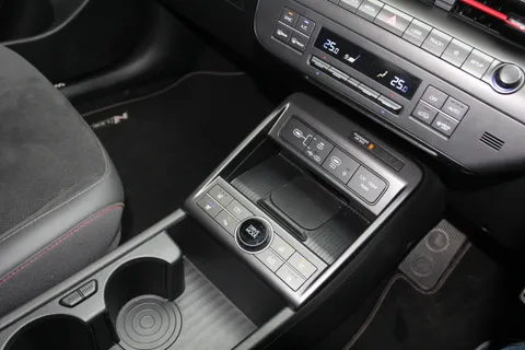 EN74UHC Hyundai Kona 1.6 Hybrid 129 N Line S 5dr DCT Thumbnail #28