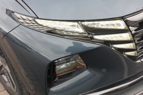 MF22VNV Hyundai Tucson 1.6 TGDi Plug-in Hybrid Ultimate 5dr 4WD Auto Thumbnail #4