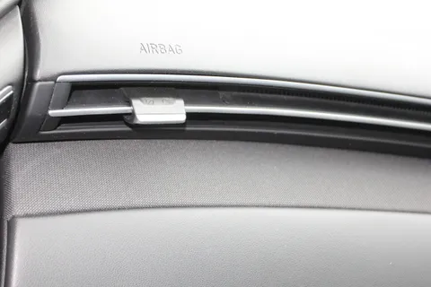 MF22VNV Hyundai Tucson 1.6 TGDi Plug-in Hybrid Ultimate 5dr 4WD Auto Thumbnail #11