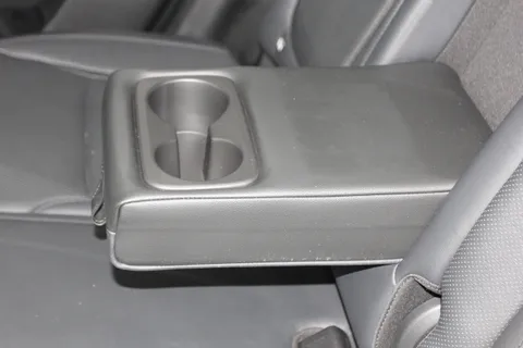 MF22VNV Hyundai Tucson 1.6 TGDi Plug-in Hybrid Ultimate 5dr 4WD Auto Thumbnail #16