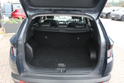 MF22VNV Hyundai Tucson 1.6 TGDi Plug-in Hybrid Ultimate 5dr 4WD Auto Thumbnail #17
