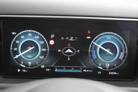 MF22VNV Hyundai Tucson 1.6 TGDi Plug-in Hybrid Ultimate 5dr 4WD Auto Thumbnail #23