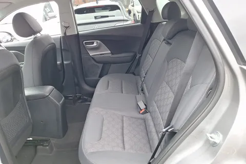 DX22YLY Kia Niro 1.6 GDi Hybrid 2 5dr DCT Thumbnail #10