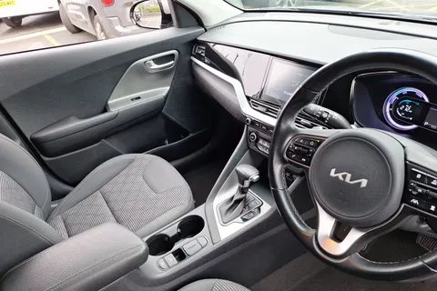DX22YLY Kia Niro 1.6 GDi Hybrid 2 5dr DCT Thumbnail #13