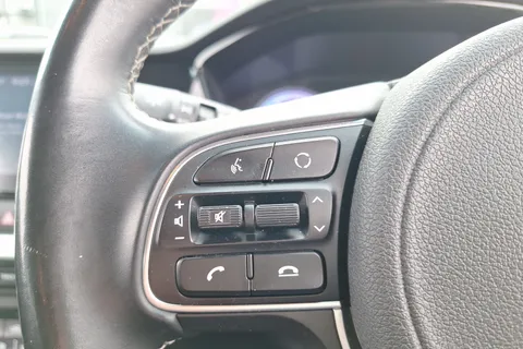 DX22YLY Kia Niro 1.6 GDi Hybrid 2 5dr DCT Thumbnail #32