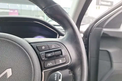 DX22YLY Kia Niro 1.6 GDi Hybrid 2 5dr DCT Thumbnail #33