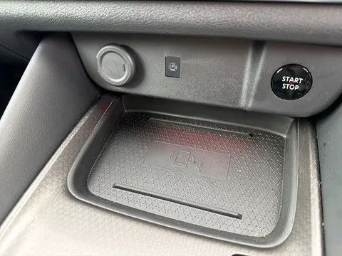 OV25ZPR Nissan Qashqai 1.5 E-Power N-Connecta 5dr Auto Thumbnail #25