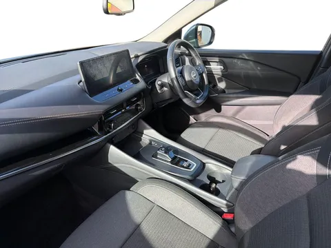 DL72FCD Nissan Qashqai 1.5 E-Power N-Connecta 5dr Auto Thumbnail #11