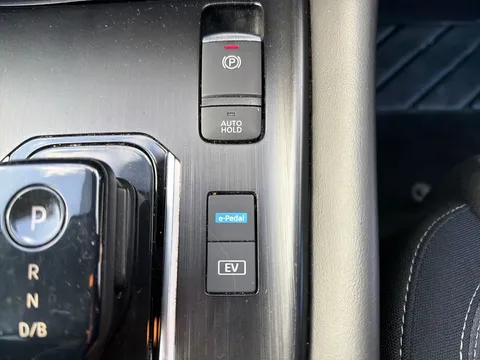 DL72FCD Nissan Qashqai 1.5 E-Power N-Connecta 5dr Auto Thumbnail #24