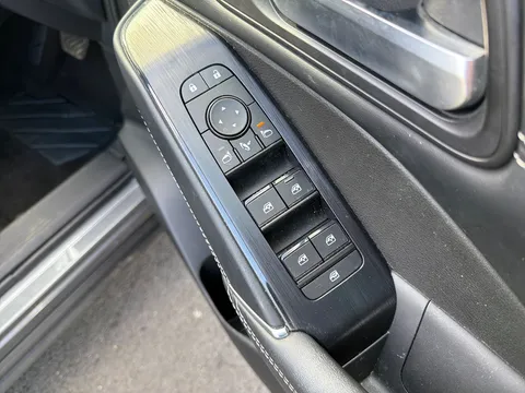 DL72FCD Nissan Qashqai 1.5 E-Power N-Connecta 5dr Auto Thumbnail #26