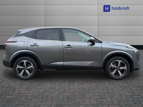 BD23KLM Nissan Qashqai 1.3 DiG-T MH 158 N-Connecta 5dr Xtronic Thumbnail #3