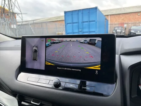 BD23KLM Nissan Qashqai 1.3 DiG-T MH 158 N-Connecta 5dr Xtronic Thumbnail #15