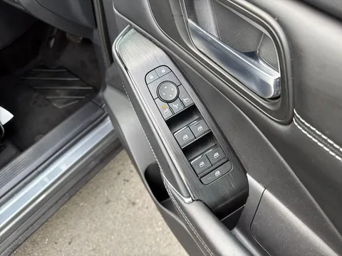 BD23KLM Nissan Qashqai 1.3 DiG-T MH 158 N-Connecta 5dr Xtronic Thumbnail #22