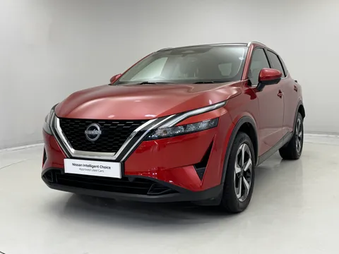 YL72ZMZ Nissan Qashqai 1.3 DiG-T MH N-Connecta [Glass Roof] 5dr Thumbnail #6