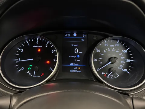 YF69VOM Nissan Qashqai 1.3 DiG-T Acenta Premium 5dr Thumbnail #28