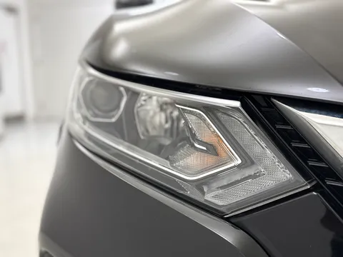 YF69VOM Nissan Qashqai 1.3 DiG-T Acenta Premium 5dr Thumbnail #32