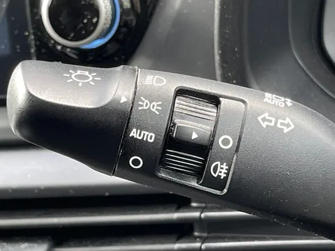 MJ23HLA Hyundai i20 1.0T GDi 48V MHD SE Connect 5dr Thumbnail #14