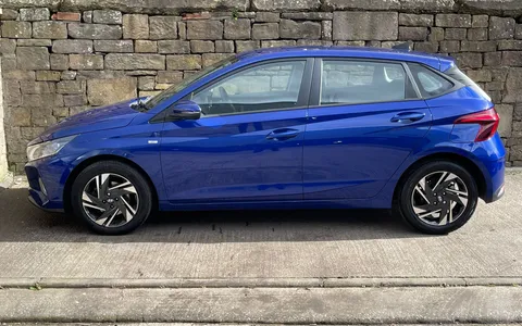 MJ23HLA Hyundai i20 1.0T GDi 48V MHD SE Connect 5dr Thumbnail #3