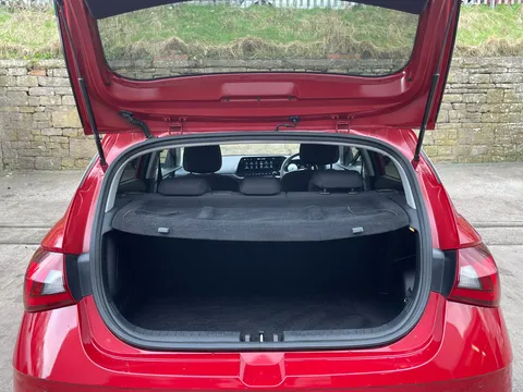 FD22NZA Hyundai i20 1.0T GDi 48V MHD Premium 5dr DCT Thumbnail #9