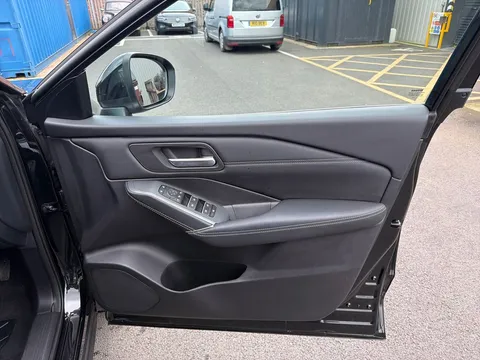 OX74JFE Nissan Qashqai 1.5 E-Power N-Connecta 5dr Auto Thumbnail #18