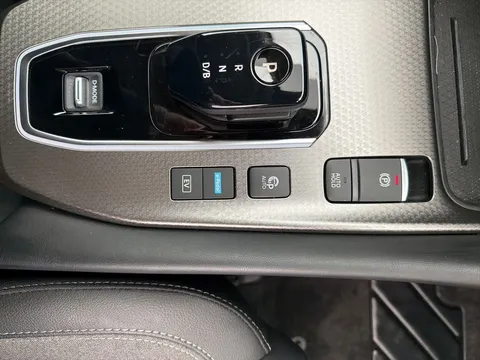 OX74JFE Nissan Qashqai 1.5 E-Power N-Connecta 5dr Auto Thumbnail #26