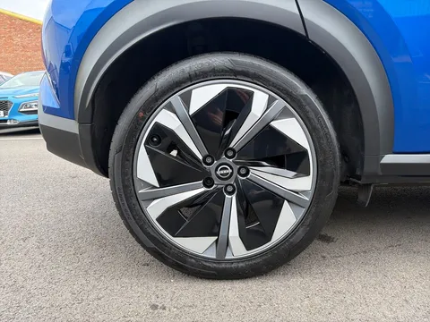 OX74FYH Nissan Juke 1.6 Hybrid Tekna+ 5dr Auto Thumbnail #9