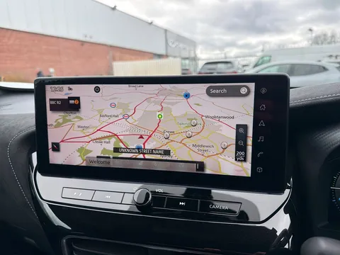 OX74FYH Nissan Juke 1.6 Hybrid Tekna+ 5dr Auto Thumbnail #14