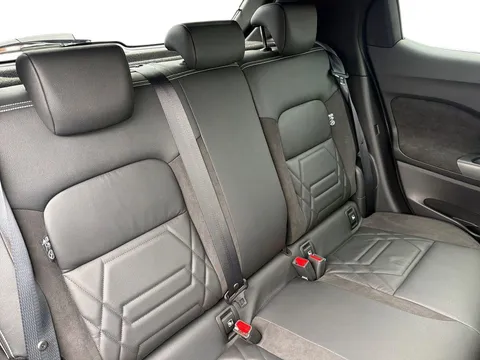 OX74FYH Nissan Juke 1.6 Hybrid Tekna+ 5dr Auto Thumbnail #16