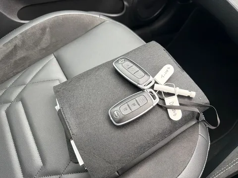 OX74FYH Nissan Juke 1.6 Hybrid Tekna+ 5dr Auto Thumbnail #21