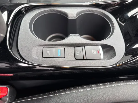 OX74FYH Nissan Juke 1.6 Hybrid Tekna+ 5dr Auto Thumbnail #26