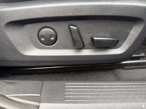 OW74DHD Nissan Qashqai 1.3 DiG-T MH 158 Tekna 5dr Xtronic Thumbnail #24