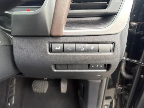 OW74DHD Nissan Qashqai 1.3 DiG-T MH 158 Tekna 5dr Xtronic Thumbnail #25