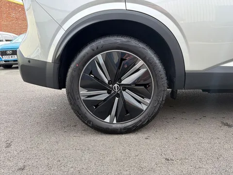 OX74HWO Nissan Qashqai 1.5 E-Power Tekna 5dr Auto Thumbnail #9