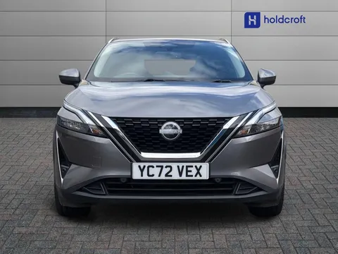 YC72VEX Nissan Qashqai 1.3 DiG-T MH N-Connecta [Glass Roof] 5dr Thumbnail #8