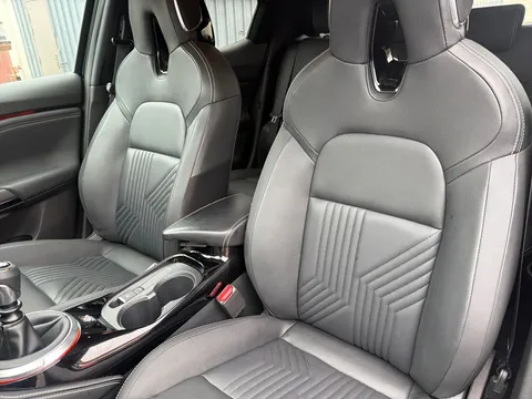 OE25UHR Nissan Juke 1.0 DiG-T Tekna 5dr Thumbnail #17