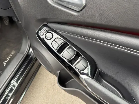 OE25UHR Nissan Juke 1.0 DiG-T Tekna 5dr Thumbnail #22