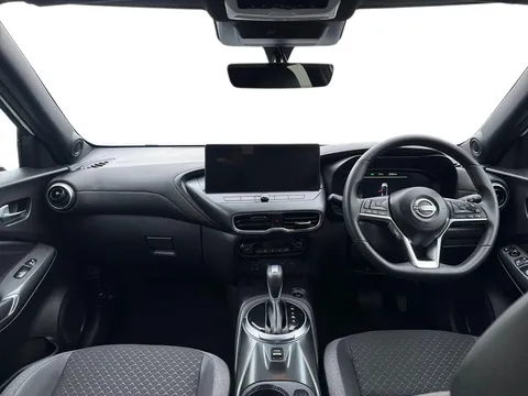 OX74FGA Nissan Juke 1.6 Hybrid N-Connecta 5dr Auto Thumbnail #12