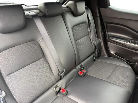 OX74FGA Nissan Juke 1.6 Hybrid N-Connecta 5dr Auto Thumbnail #16