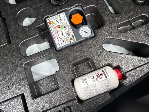 OX74FGA Nissan Juke 1.6 Hybrid N-Connecta 5dr Auto Thumbnail #20