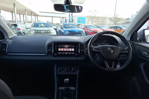 DP68NUC Škoda Karoq 1.5 TSI SE 5dr Thumbnail #4