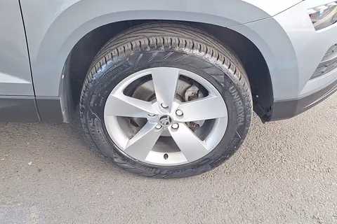 DP68NUC Škoda Karoq 1.5 TSI SE 5dr Thumbnail #5