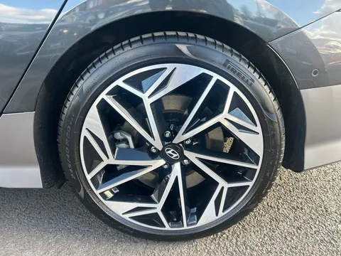 DT25JGX Hyundai Ioniq 6 168kW Ultimate 77kWh 4dr Auto Thumbnail #19