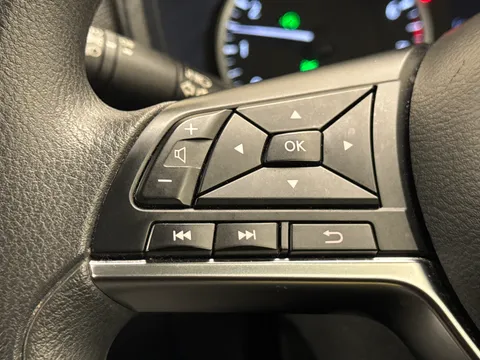 22 of 35 for Nissan Juke 1.0 DiG-T 114 Acenta 5dr