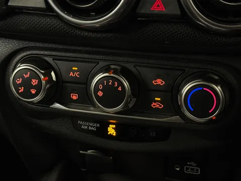 26 of 35 for Nissan Juke 1.0 DiG-T 114 Acenta 5dr