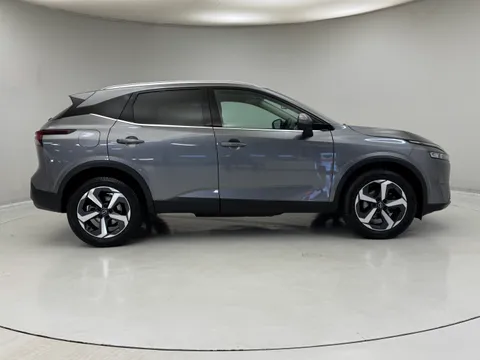 DC72MHV Nissan Qashqai 1.3 DiG-T MH N-Connecta [Glass Roof] 5dr Thumbnail #11