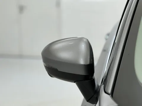 DC72MHV Nissan Qashqai 1.3 DiG-T MH N-Connecta [Glass Roof] 5dr Thumbnail #30