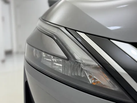 DC72MHV Nissan Qashqai 1.3 DiG-T MH N-Connecta [Glass Roof] 5dr Thumbnail #32